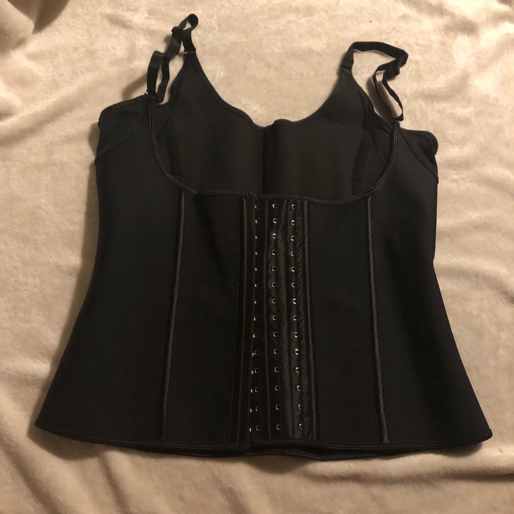 Waist Trainer with Adjustable Straps